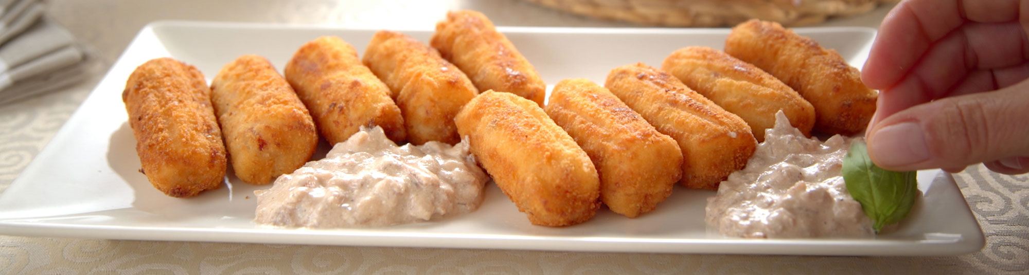 Plato de croquetas La Cocinera 1148 x 307