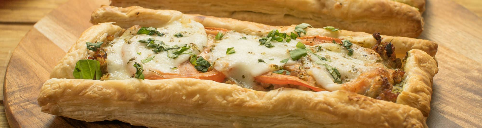 Hojaldre relleno de carne La Cocinera 1148 x 307