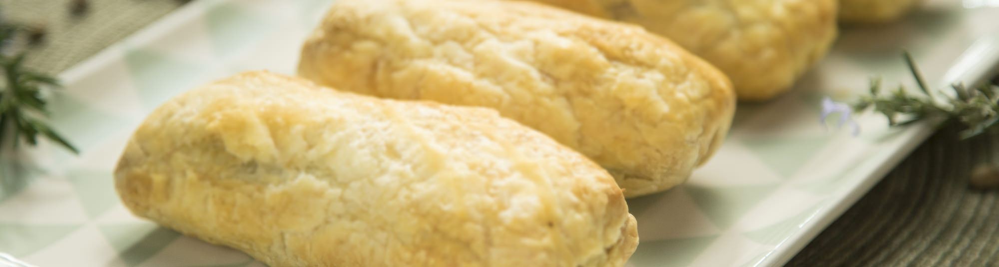 Pasta de hojadre con plátano y chocolate La Cocinera 1148 x 307