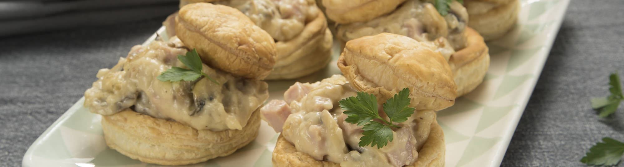 Volovanes de champiñones y jamón cocido La Cocinera 1148 x 307